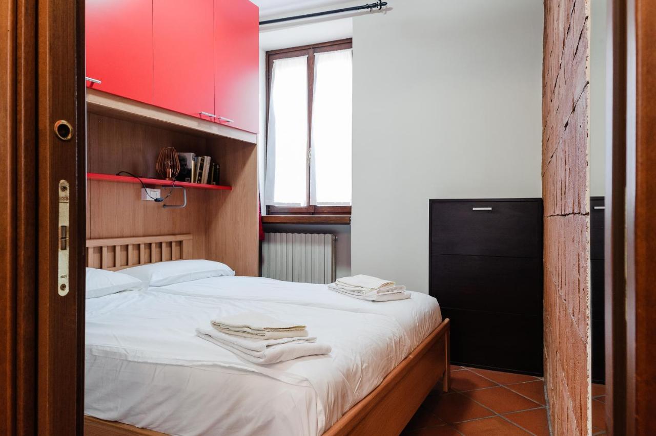 Ferienwohnung Palazzina Gelsomino Desenzano del Garda Exterior foto